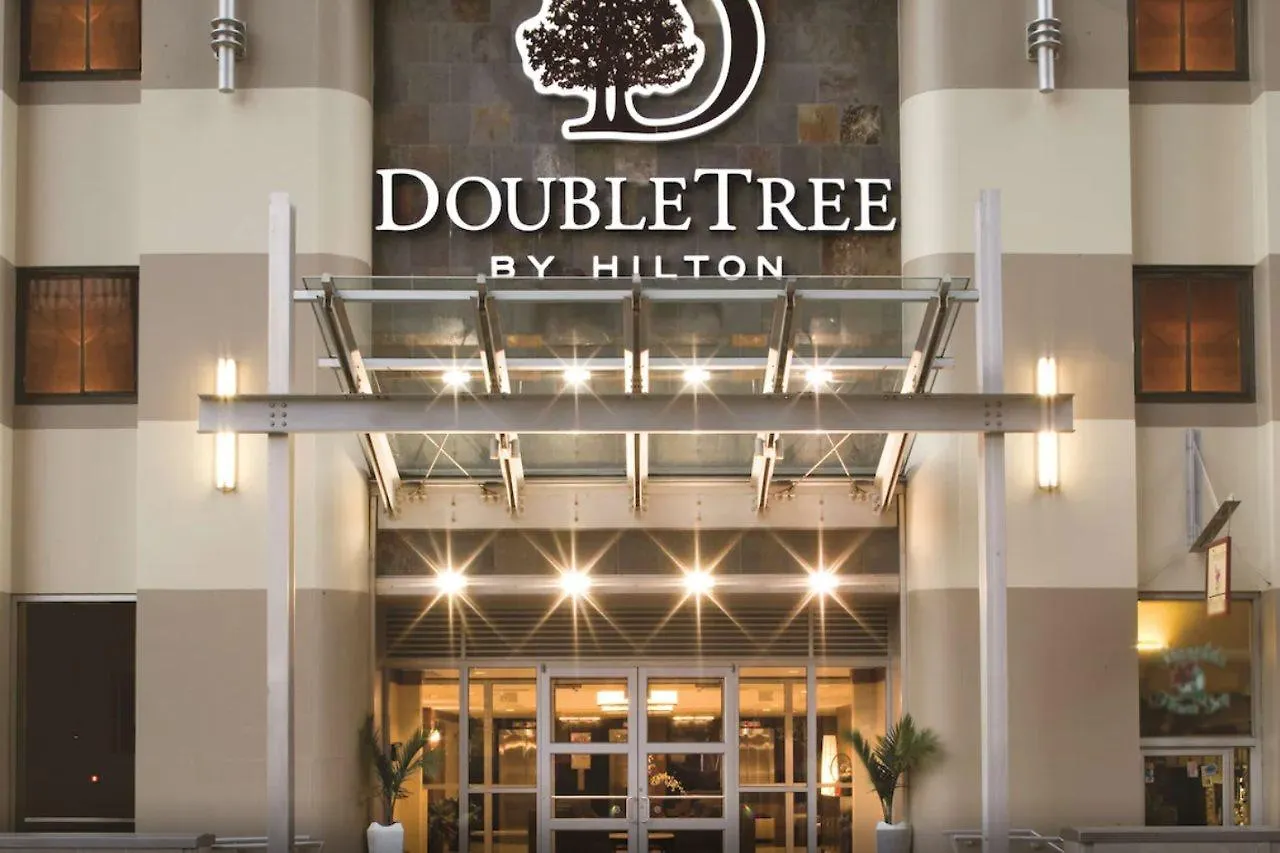 Doubletree By Hilton Hotel & Suites Pittsburgh Downtown
