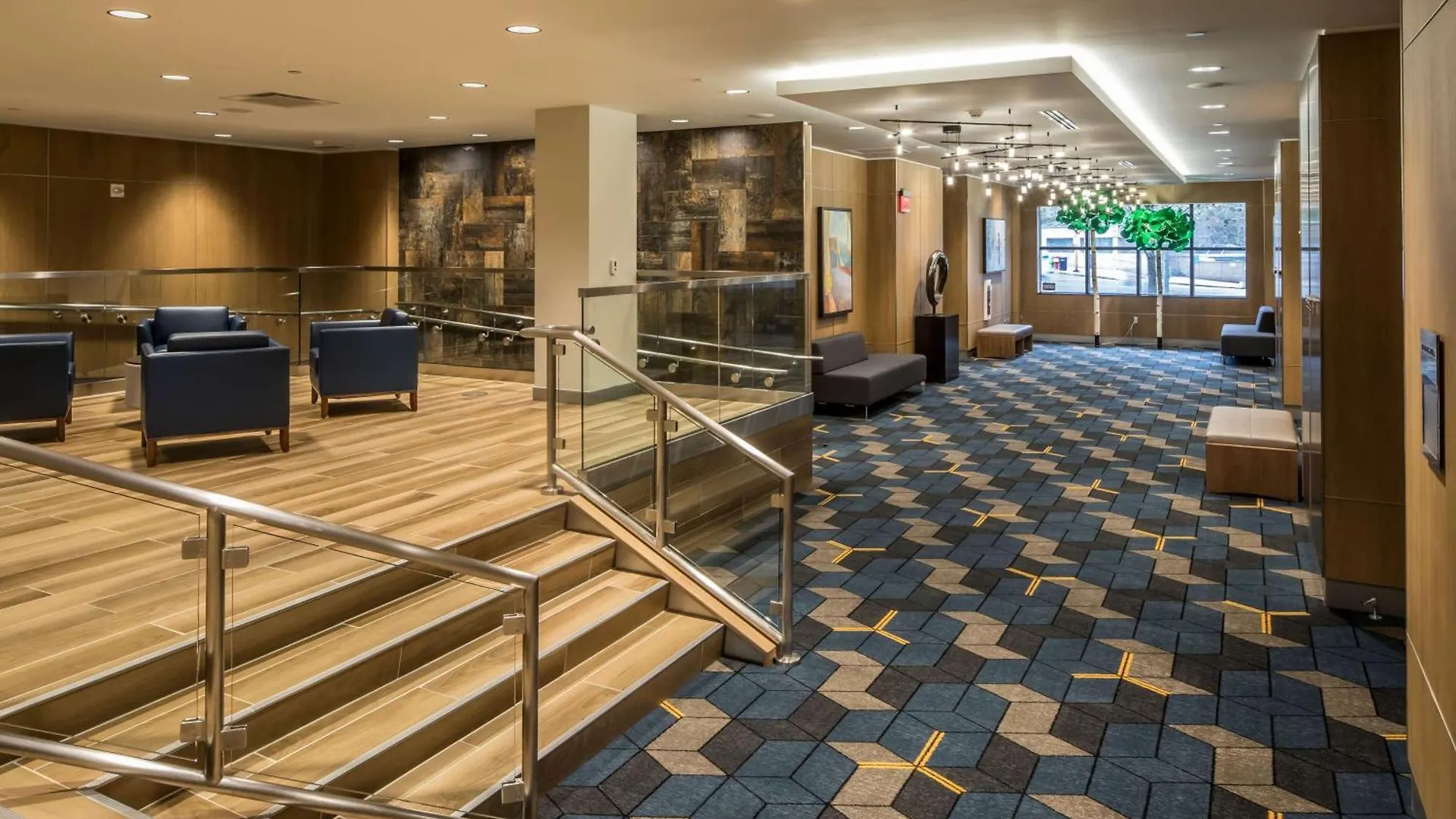 Doubletree By Hilton Hotel & Suites Pittsburgh Downtown