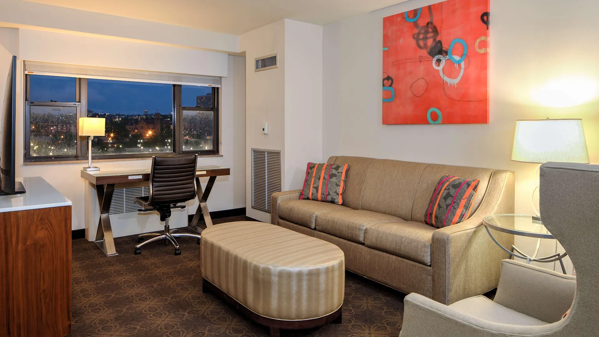 ***  Doubletree By Hilton Hotel & Suites Pittsburgh Downtown USA