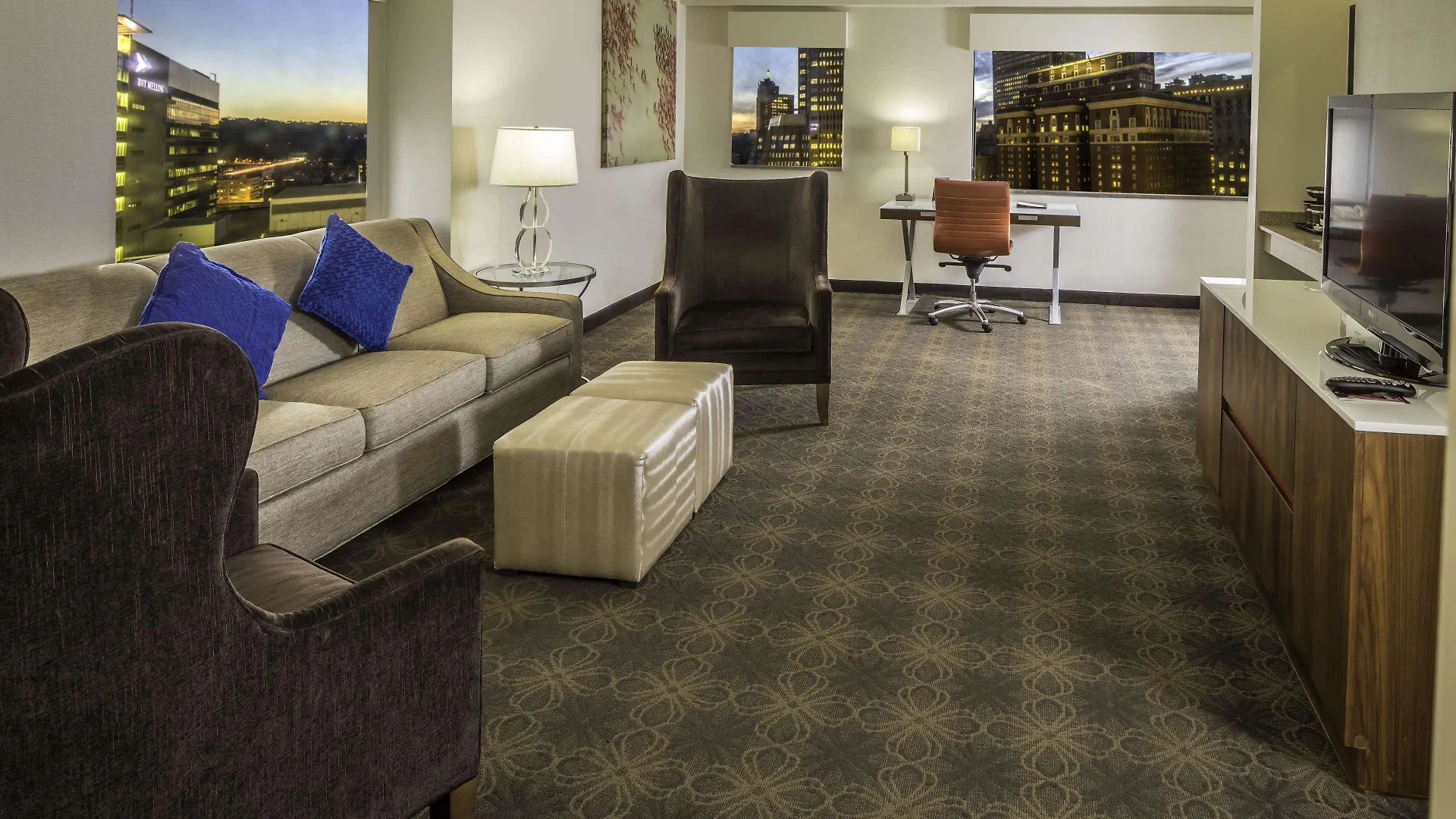 Doubletree By Hilton Hotel & Suites Pittsburgh Downtown