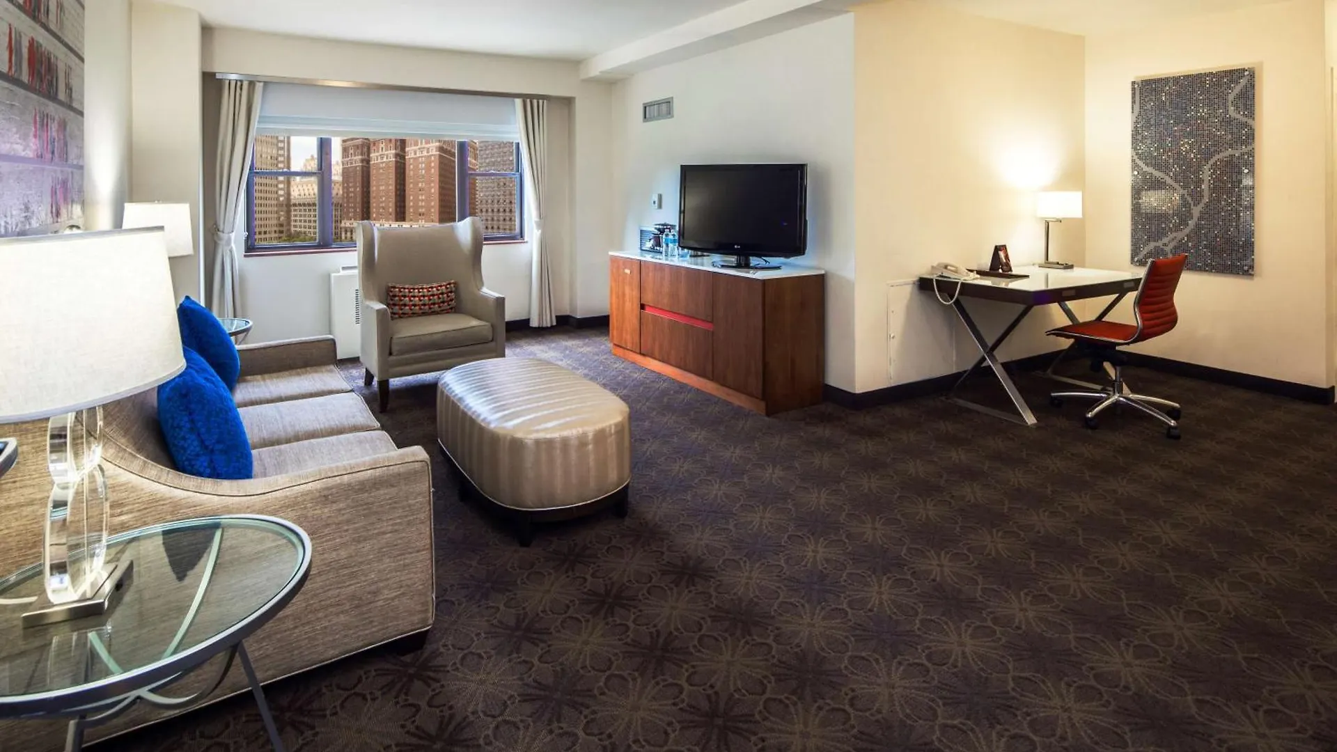 ***  Doubletree By Hilton Hotel & Suites Pittsburgh Downtown USA